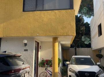 Casa en condominio de 3 habitaciones, Tlalpan · Casa de 110 m² con 3 Recámaras en Renta en Colinas del Bosque