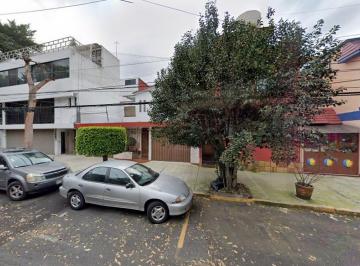 Casa de 4 habitaciones, Coyoacán · Casa en Venta en Coyoacán