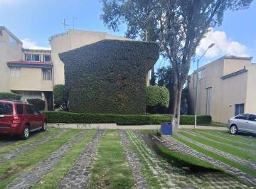 a52e6b1701cc045d55cb6051650f1ddddefaef8cb6a7c729fe8f6a9932d84eb0 · Casa en Renta en Condominio Horizontal en Tlalpan