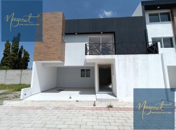 Casa · 171m² · 3 Recámaras · 2 Estacionamientos · Casa en Venta con Tres Recamaras y Roof Garden en La Magdalena, Tlaxcala