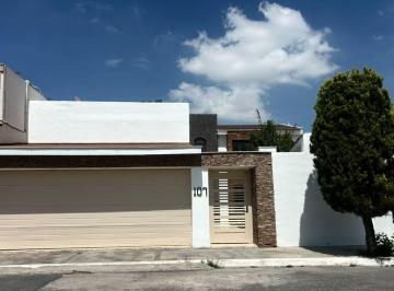 Casa de 5 habitaciones, Saltillo · Residencial en Renta, Al Norte de Saltillo