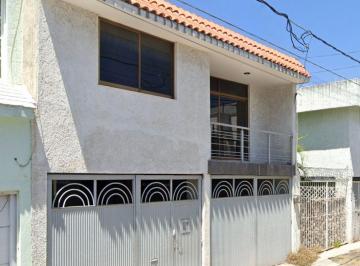 Casa de 3 habitaciones, Celaya · Casa de 110 m² con 3 Recámaras en Venta en Villa de Los Reyes