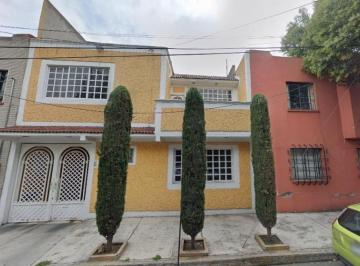 Casa de 3 habitaciones, Azcapotzalco · Venta de Casa en Col San Alvaro Azcapotzalco Ciudad de Mexico