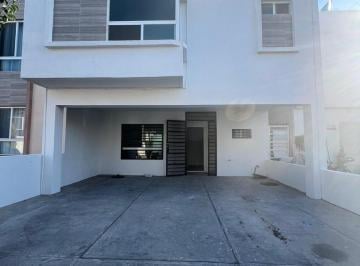 Casa · 150m² · 3 Recámaras · 2 Estacionamientos · Casa en Renta Valle Oriente en Saltillo