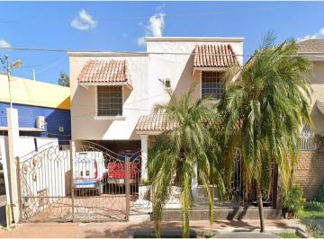 Casa de 4 habitaciones, Angostura · Casa de 290 m² con 4 Recámaras en Venta en Angostura Centro