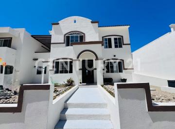Casa · 200m² · 3 Recámaras · 2 Estacionamientos · Casa en Renta – Colinas del Sauzal, Ensenada, B. C.