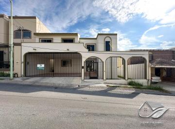 Casa · 274m² · 3 Recámaras · Casa en Renta de 3 Rec en Col. Privada “pedregal del Contry” // Zona Sur de Mty