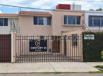 Casa · 175m² · 3 Recámaras · Venta de Casa a Pie de Calle
