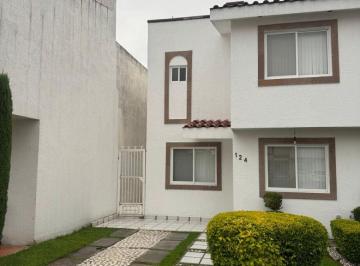 Casa de 3 habitaciones, Celaya · Se Renta Casa en Fraccionamiento Privado Santa Lucia