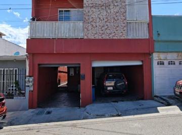 Casa de 3 habitaciones, Tijuana · Casa en Venta en C. Roma Villa Fontana, Se Aceptan Creditos Bancarios