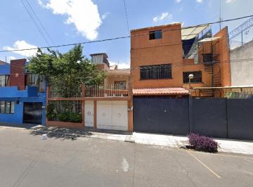 Casa de 2 habitaciones, Coyoacán · Casa en Venta en Coyoacan