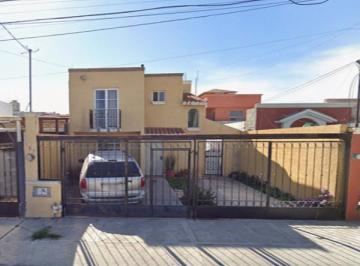 Casa de 3 habitaciones, Saltillo · Casa de Recuperacion Bancaria en Saltillo