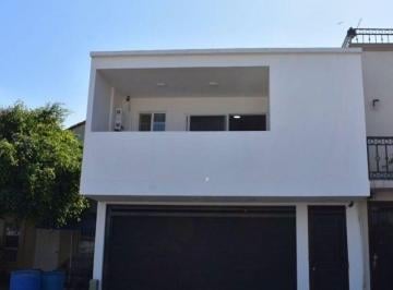 Casa en condominio de 3 habitaciones, Tijuana · Casa en Venta en Santa Fe Primera Sección, Se Aceptan Creditos Infonavit