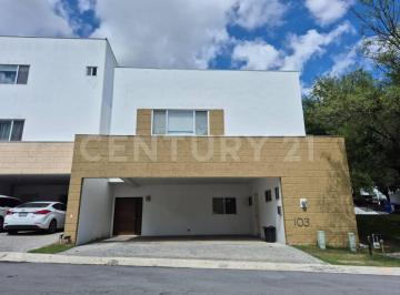 Casa · 282m² · 3 Recámaras · 2 Estacionamientos · Espectacular Residencia en Venta, Fraccionamiento Natura Residencial, Monterrey