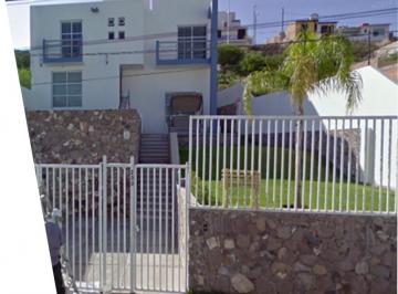 Casa de 5 habitaciones, Corregidora · Casa de 150 m² con 5 Recámaras en Venta en El Pueblito