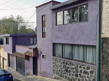 Casa de 4 habitaciones, La Magdalena Contreras · Casa en Venta en Héroes de Padierna, La Magdalena Contreras. Cerca de Artz Pedregal