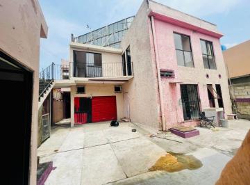 Casa uso de suelo de 6 habitaciones, Cuernavaca · ️ Inversionistas, Casa en Remate con Locales Comerciales Sobre Av Emiliano Zapata en El Centro
