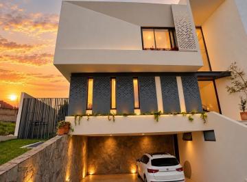 9d4eca6ffea94877d2fa19357aa8035ecebeace4fec6066ee7ef11b1ed017177 · Casa en Venta en Los Robles