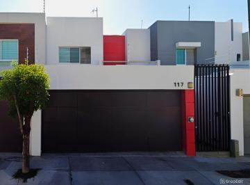 Casa de 4 habitaciones, Colima · Casa de 176 m² con 4 Recámaras en Venta en Colima