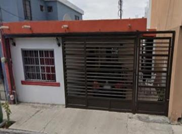 Casa de 2 habitaciones, San Nicolás de los Garza · Casa de 170 m² con 2 Recámaras en Venta en Hacienda Las Fuentes