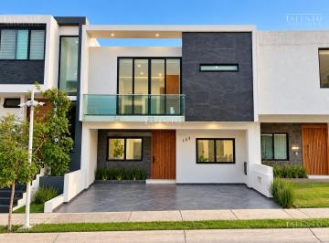 Casa de 4 habitaciones, Zapopan · Casa en Venta en La Cima Zapopan Jalisco