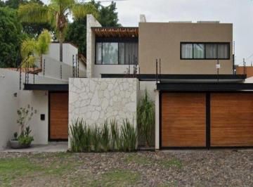 Casa de 4 habitaciones, Querétaro · Propiedad en Venta Ubicada en Robles 313, Jurica, 76100 Santiago de Queretaro, Queretaro