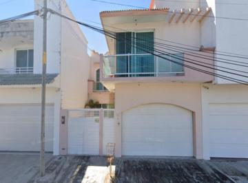 Casa de 4 habitaciones, Boca del Río · Venta de Casa en Costa de Oro, Boca del Rio, Veracruz