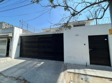 1 · Casa Adaptada Para Oficinas en Renta Valle Oriente