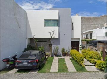 Casa de 3 habitaciones, Tepic · Casa de 150 m² con 3 Recámaras en Venta en Nayarabastos