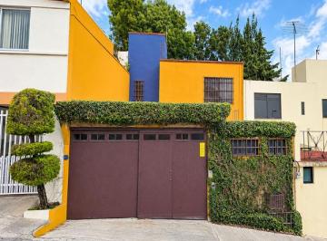 Casa de 3 habitaciones, Naucalpan de Juárez · Casa de 383 m² con 3 Recámaras en Venta en Lomas Verdes 1a Sección