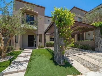 FACHADA · Casa en Venta en Cabo del Mar | 4 Recámaras, Paneles Solares y Alberca Común