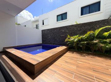 Casa de 3 habitaciones, Benito Juárez · Casa en Venta en Residencial Aqua, Av Huayacán | 3 Rec. + Alberca