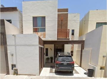 Casa de 3 habitaciones, Ramos Arizpe · Casa de 160 m² con 3 Recámaras en Venta en Fraccionamiento Portales