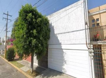 Casa de 4 habitaciones, Puebla · Hermosa Propiedad a un Excelente Precio, Ideal Para Invertir en Tu Patrimonio