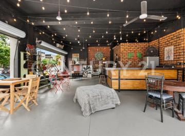 Local comercial · 190m² · 2 Recámaras · Oportunidad Única de Uso Mixto en Versalles