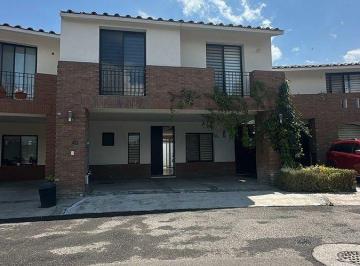 3eb74e4b4336720bd10931c4a1db816a3c0681a0f7c7ce53dd6f7efbb34e9351 · Renta Casa Querétaro, Juriquilla, Cumbres del Lago