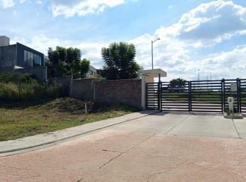 Terreno / Lote · 120m² · Terreno en Venta en Frac. Lomalta, Tres Marías, Morelia