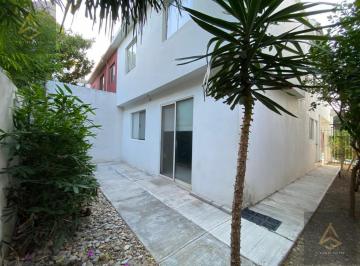 Casa · 171m² · 3 Recámaras · 2 Estacionamientos · Casa en Cumbres Renacimiento
