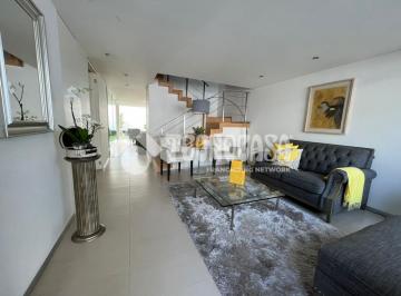 Foto · Casa - Venta