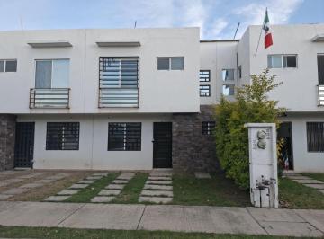 Casa de 3 habitaciones, León · Casa en Renta en Valle del Roble, León, Gto. Zona Sur. Cerca del Hospital de Alta Especialidad y Utl