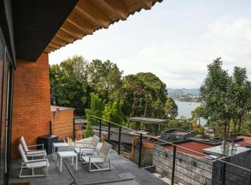 Casa en condominio de 4 habitaciones, Valle de Bravo · Casa en Venta en Avandaro