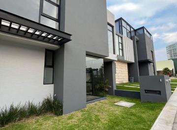 Casa de 3 habitaciones, Morelia · Casa en Renta en Altozano