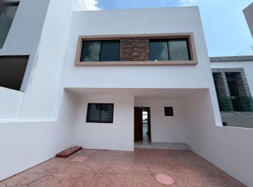 Casa de 3 habitaciones, San Pedro Tlaquepaque · Venta de Casa Nueva con Vista Panoramica en Cerro Eel Tesoro
