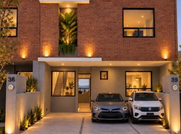 Casa en condominio de 4 habitaciones, Corregidora · Casa en Venta en El Condado, Corregidora, Querétaro