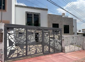 Casa de 3 habitaciones, San Pedro Tlaquepaque · Venta de Casa Nueva con Vista Panoramica en El Cerro del Tesoro