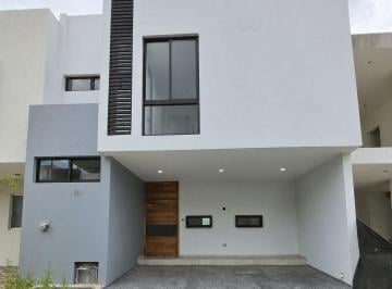 157ee511e52bbf1fb00933f4d637d5d9afa132c77682a9351a525a62668530dc · Moderna Casa en Zanthe: 3 Recámaras con Baño Propio + Estudio en Pb