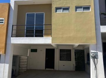 Casa en condominio · 80m² · 3 Recámaras · 2 Estacionamientos · Casa en Renta Privada Mar de Bering, Privadas del Pacífico, Tijuana, B. C. - (4)