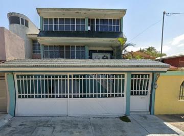Casa de 5 habitaciones, Coatzacoalcos · Venta de Casa en Petrolera, Veracruz, Veracruz.