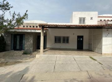 Casa de 3 habitaciones, León · Venta de Casa de un Piso en Gran Jardin