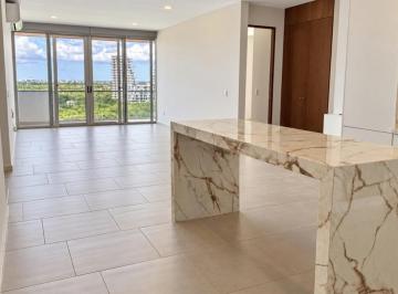 Departamento de 3 habitaciones, Mérida · Hermoso Penthouse con Alberca Privada en Montejo Plaza, Cerca de The Harbor
